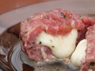 Grillowane kotlety mielone z serem mozzarella - 14