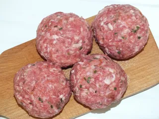 Grillowane kotlety mielone z serem mozzarella - 9