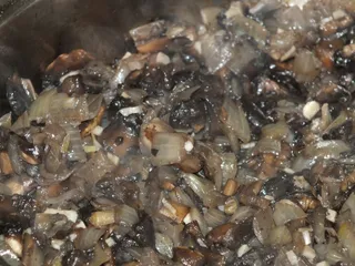 Zapiekanka ryżowa z pieczarkami - wersja dla wegetarian - 5