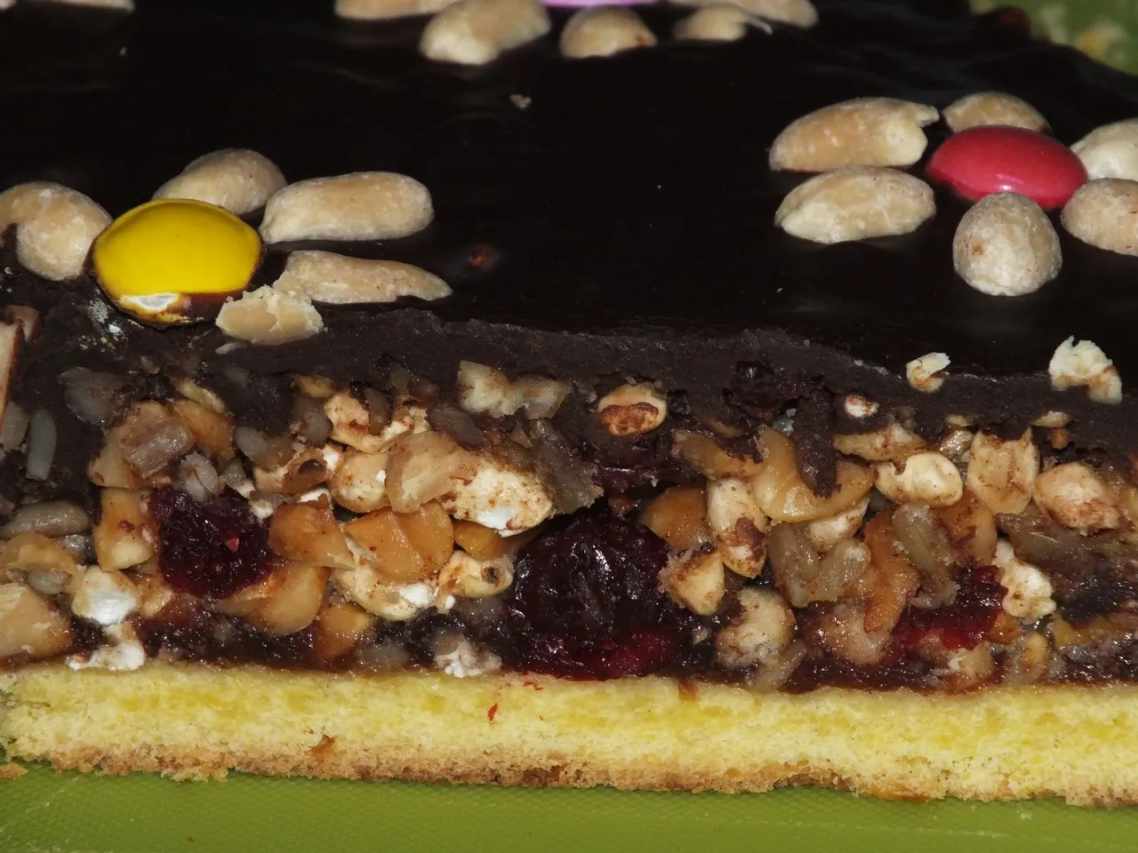 Wielkanocny mazurek z ekstra bakaliową masą