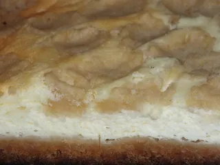 Wielkanocny mięciutki sernik na krucho-chałwowym spodzie - 15