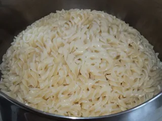 Zapiekanka makaronowo-mięsna z pomidorami - 8