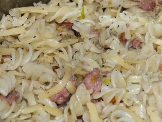 Zapiekanka makaronowo-mięsna z pomidorami - 9