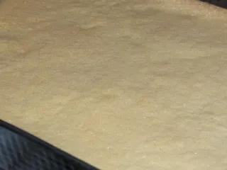 Biszkopt z masą śmietankową i galaretką - 4