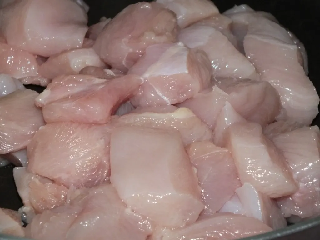 Kurczak w jogurtowym sosie z nutką curry
