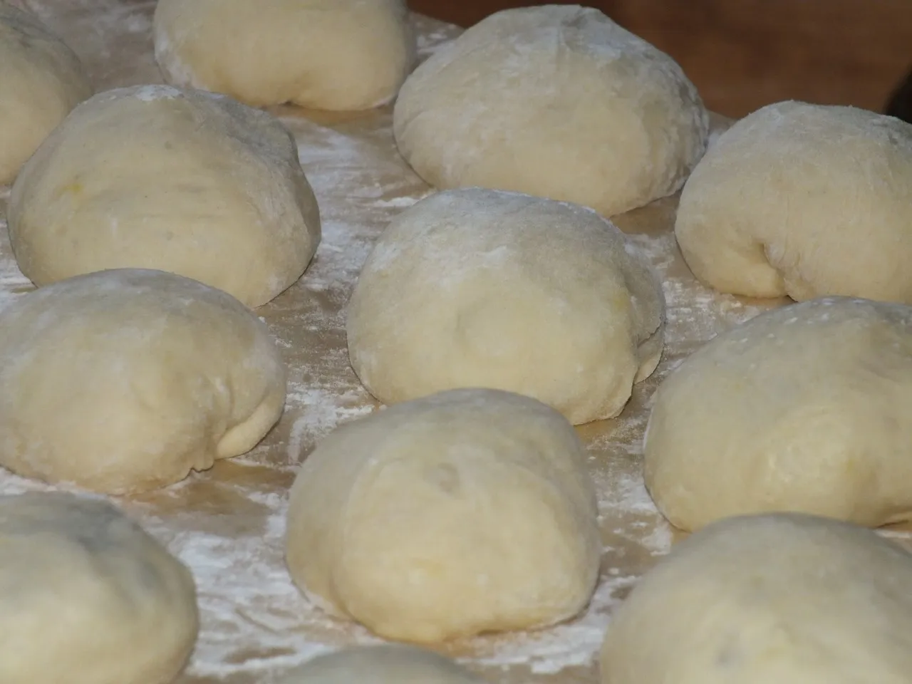 Kluski parowe z jagodami