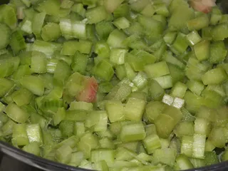 Ciasto rabarbarowo-jogurtowe na zimno - 6