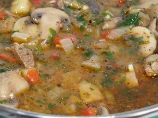 Gulasz wieprzowy z pieczarkami, papryką i kalafiorem - 12