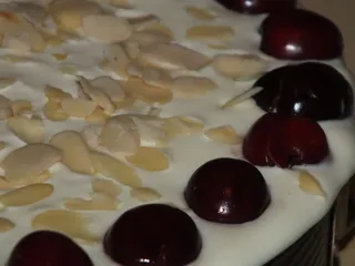 Warstwowy śmietankowiec z czereśniami - 19