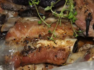 Żeberka pieczone w rękawie z cebulą i pieczarkami - 17