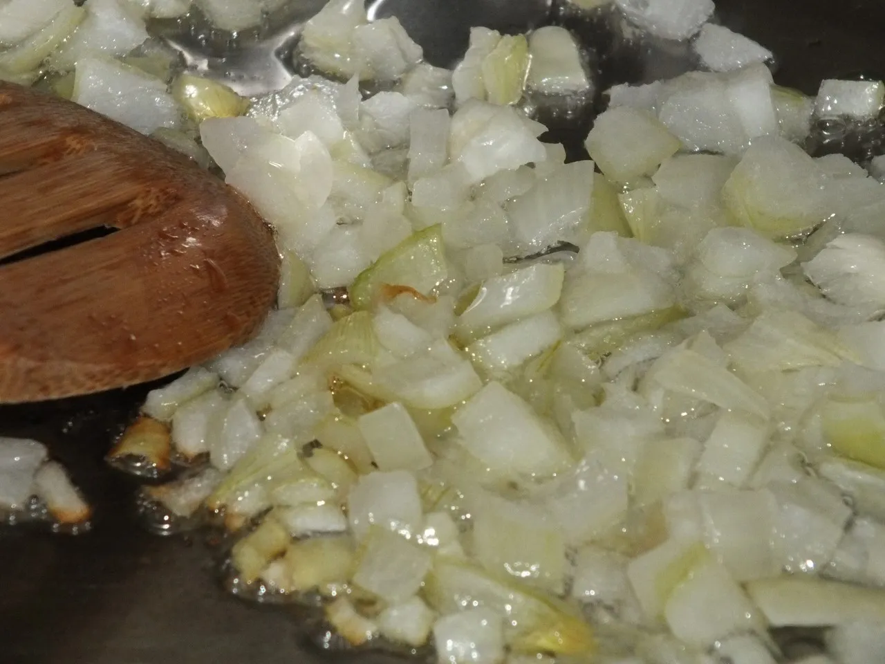 Zupa krem ze świeżych ogórków i do tego ser Feta
