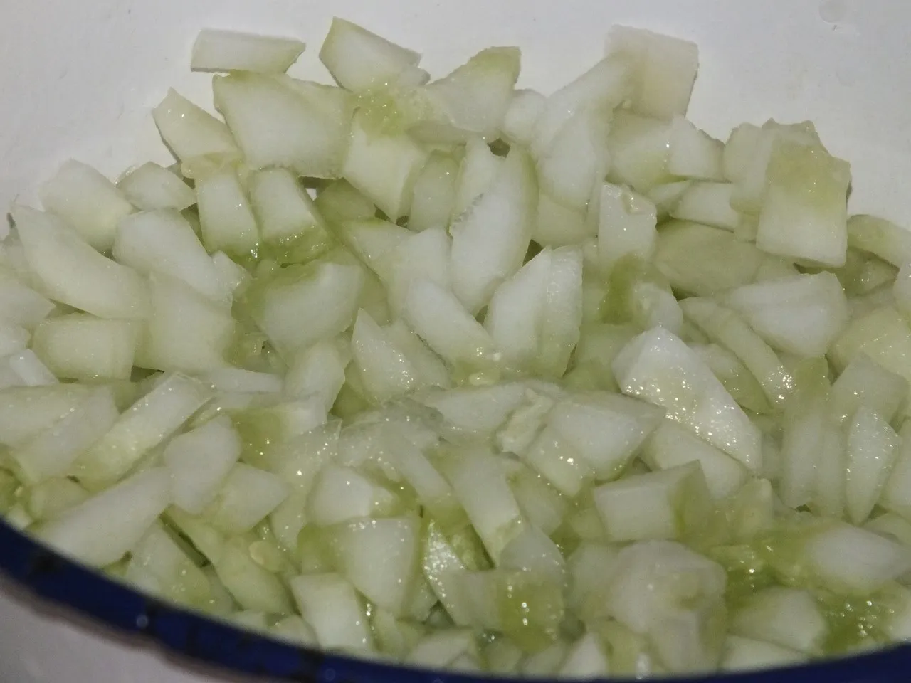 Zupa krem ze świeżych ogórków i do tego ser Feta