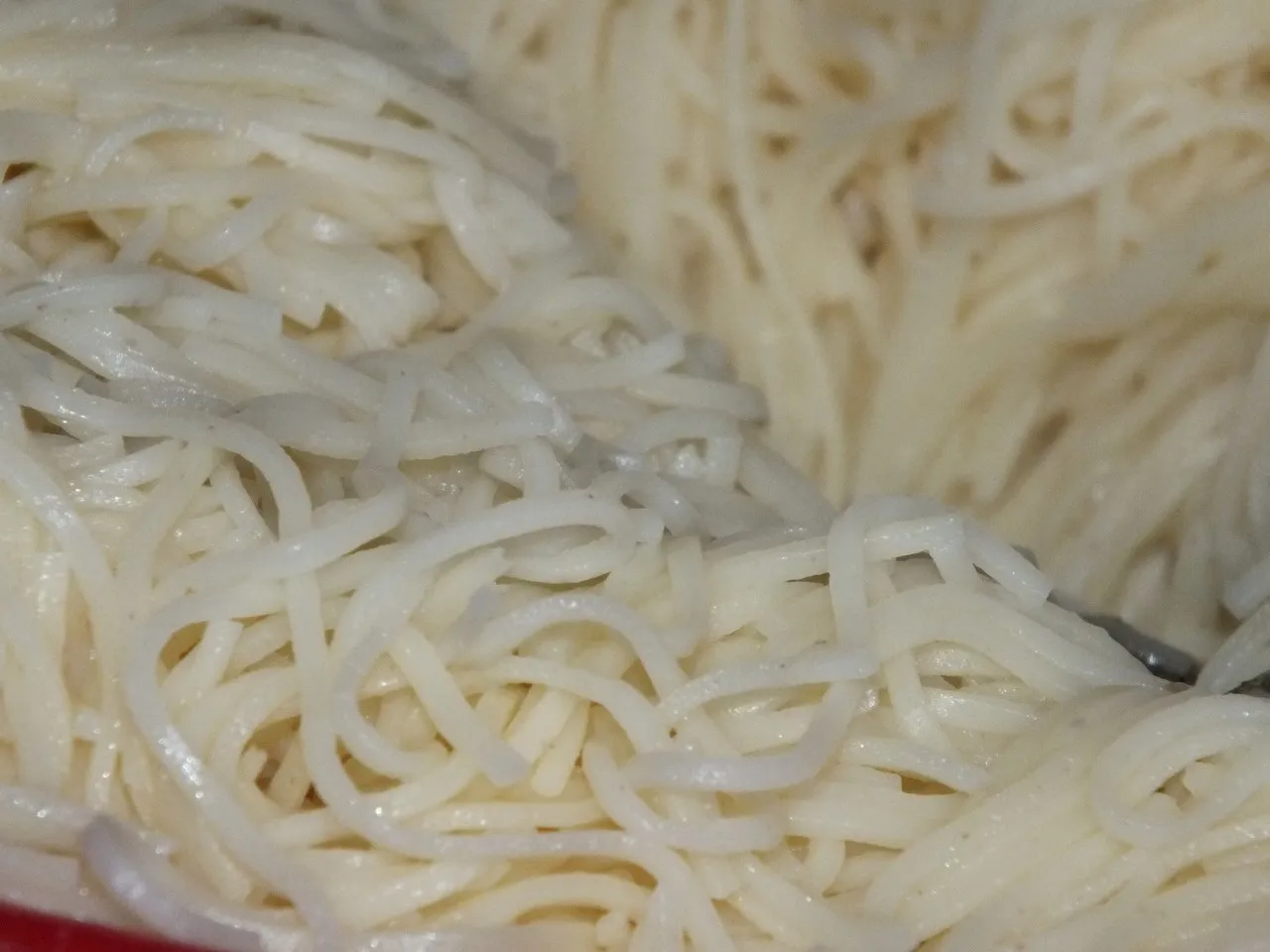 Zapiekanka makaronowa z boczkiem i pieczarkami