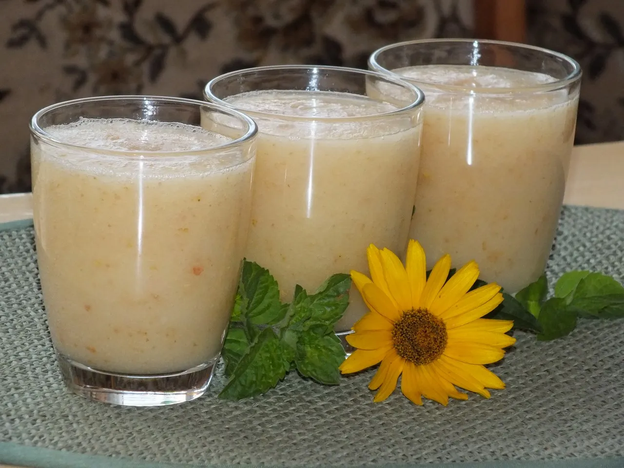 Gruszkowo-grejpfrutowe smoothie