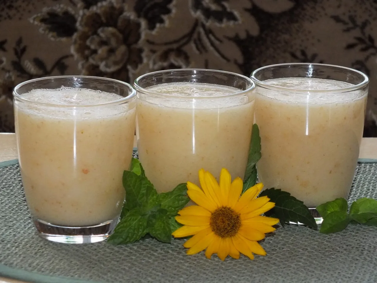 Gruszkowo-grejpfrutowe smoothie