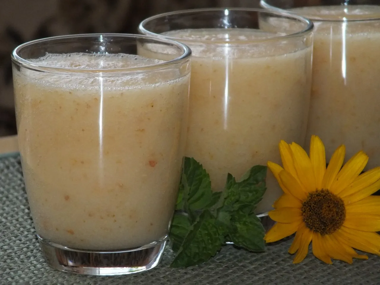 Gruszkowo-grejpfrutowe smoothie