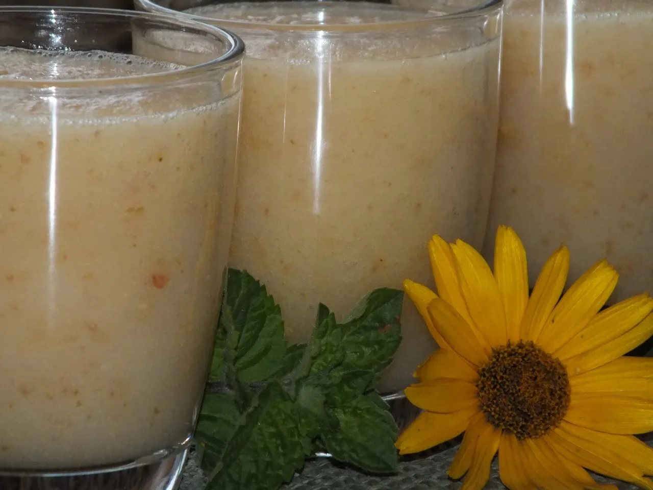 Gruszkowo-grejpfrutowe smoothie