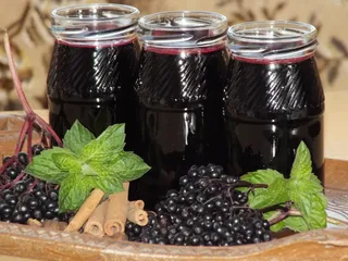 Rozgrzewający syrop z czarnego bzu - 1