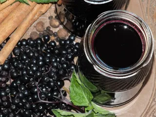 Rozgrzewający syrop z czarnego bzu - 15