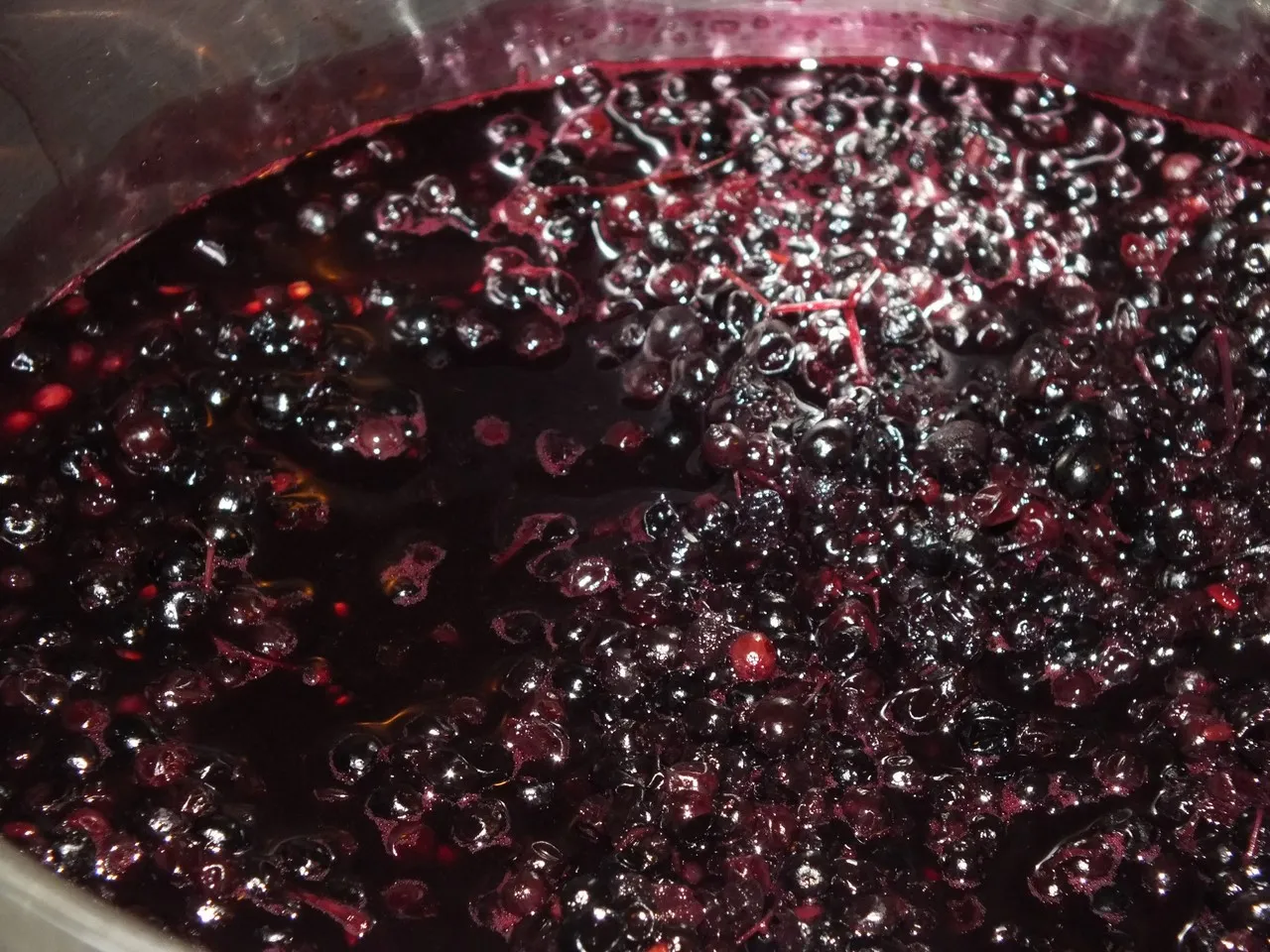 Rozgrzewający syrop z czarnego bzu