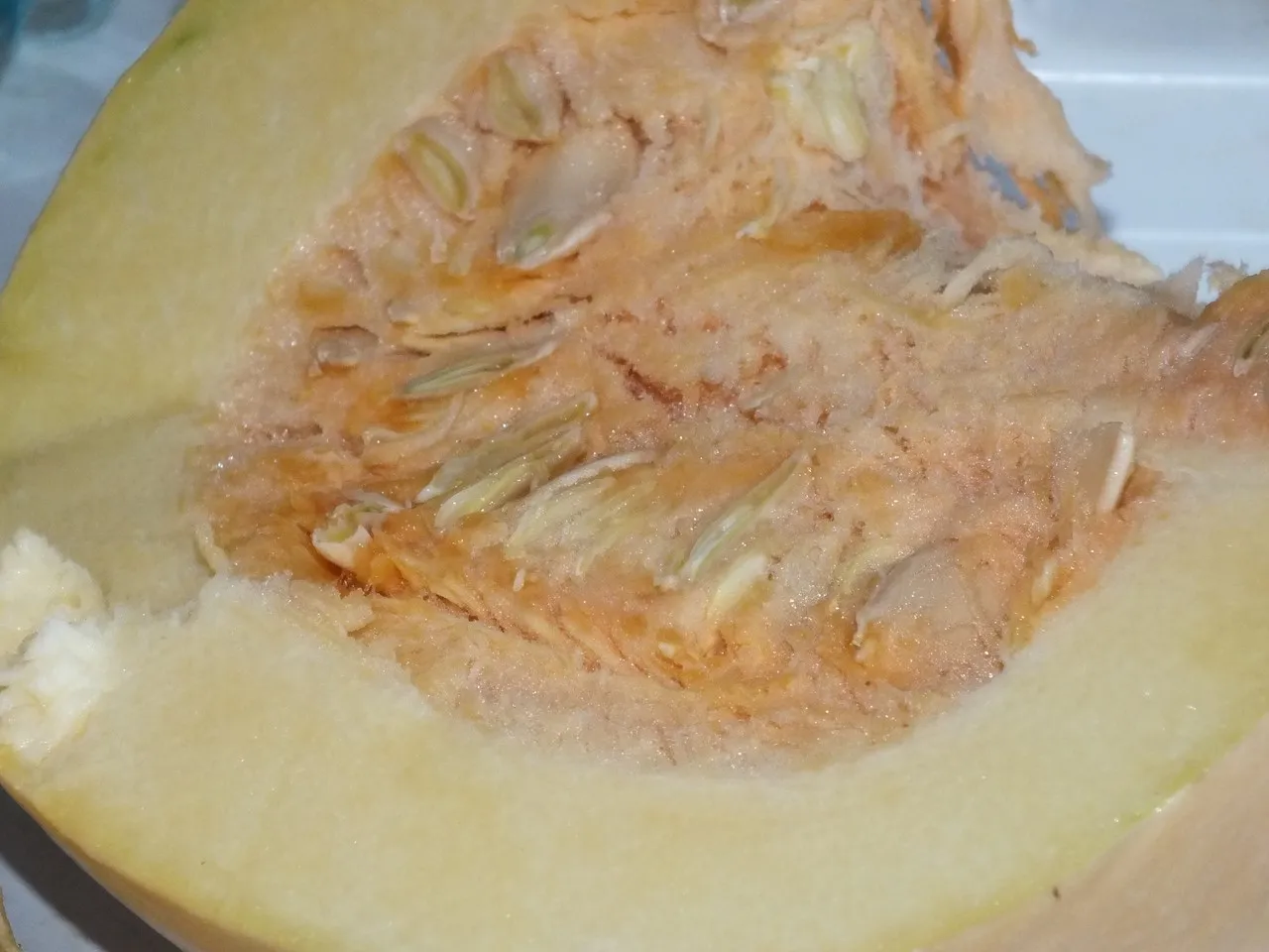 Ciasto z dynią i malinami