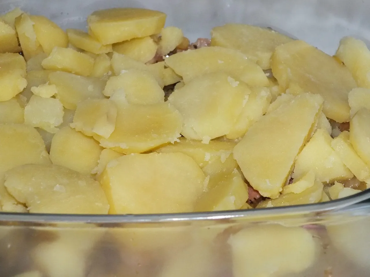 Zapiekanka ziemniaczana z dynią i wędzonym boczkiem