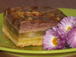 Jabłecznik na kruchym cieście z kakaową pianką - 1