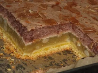 Jabłecznik na kruchym cieście z kakaową pianką - 3