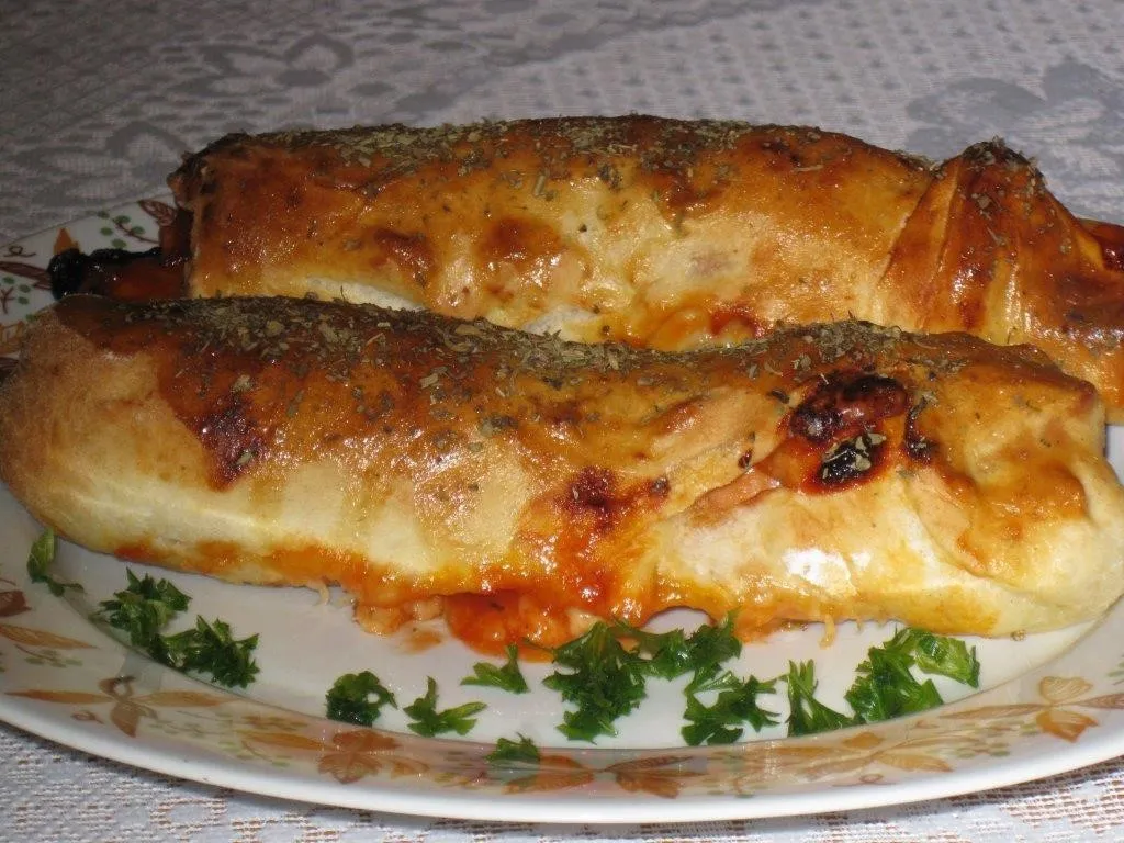 Parówki w cieście drożdżowym