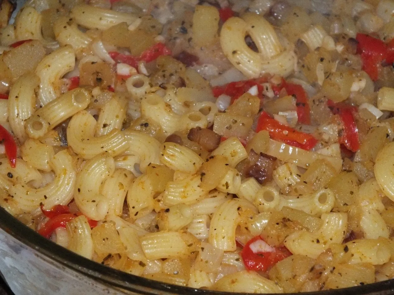 Zapiekanka makaronowa z cukinią i papryką