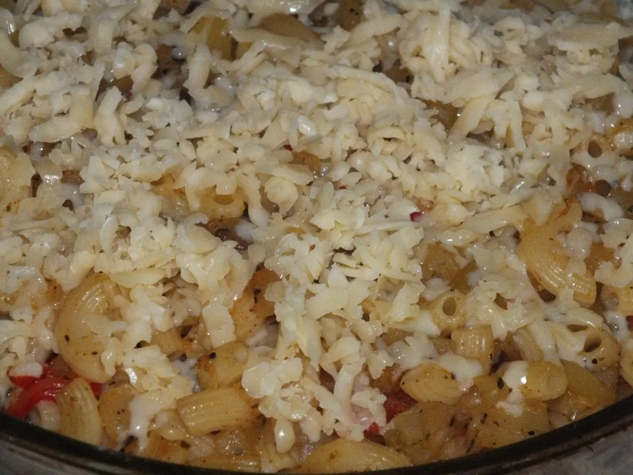 Zapiekanka makaronowa z cukinią i papryką