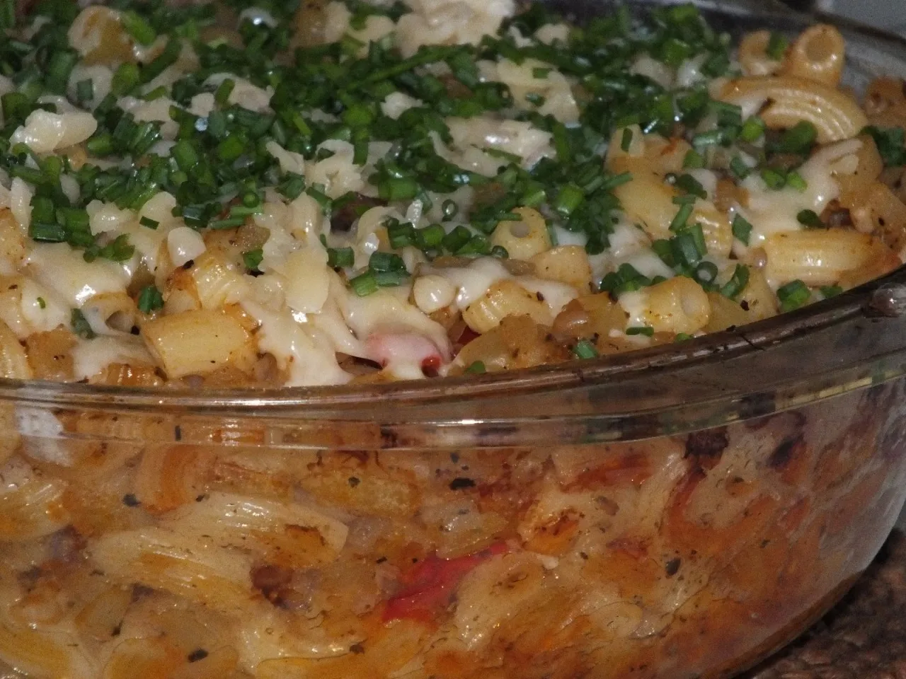 Zapiekanka makaronowa z cukinią i papryką