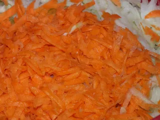 Surówka z kalarepy na kolorowo - 7