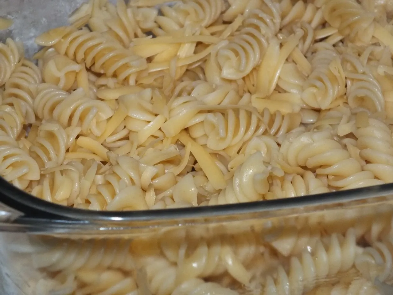 Zapiekanka z makaronu i pieczarek