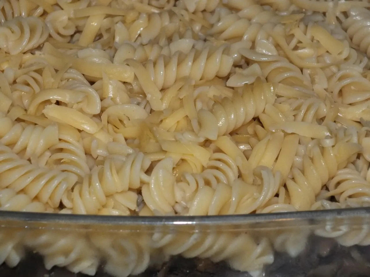 Zapiekanka z makaronu i pieczarek