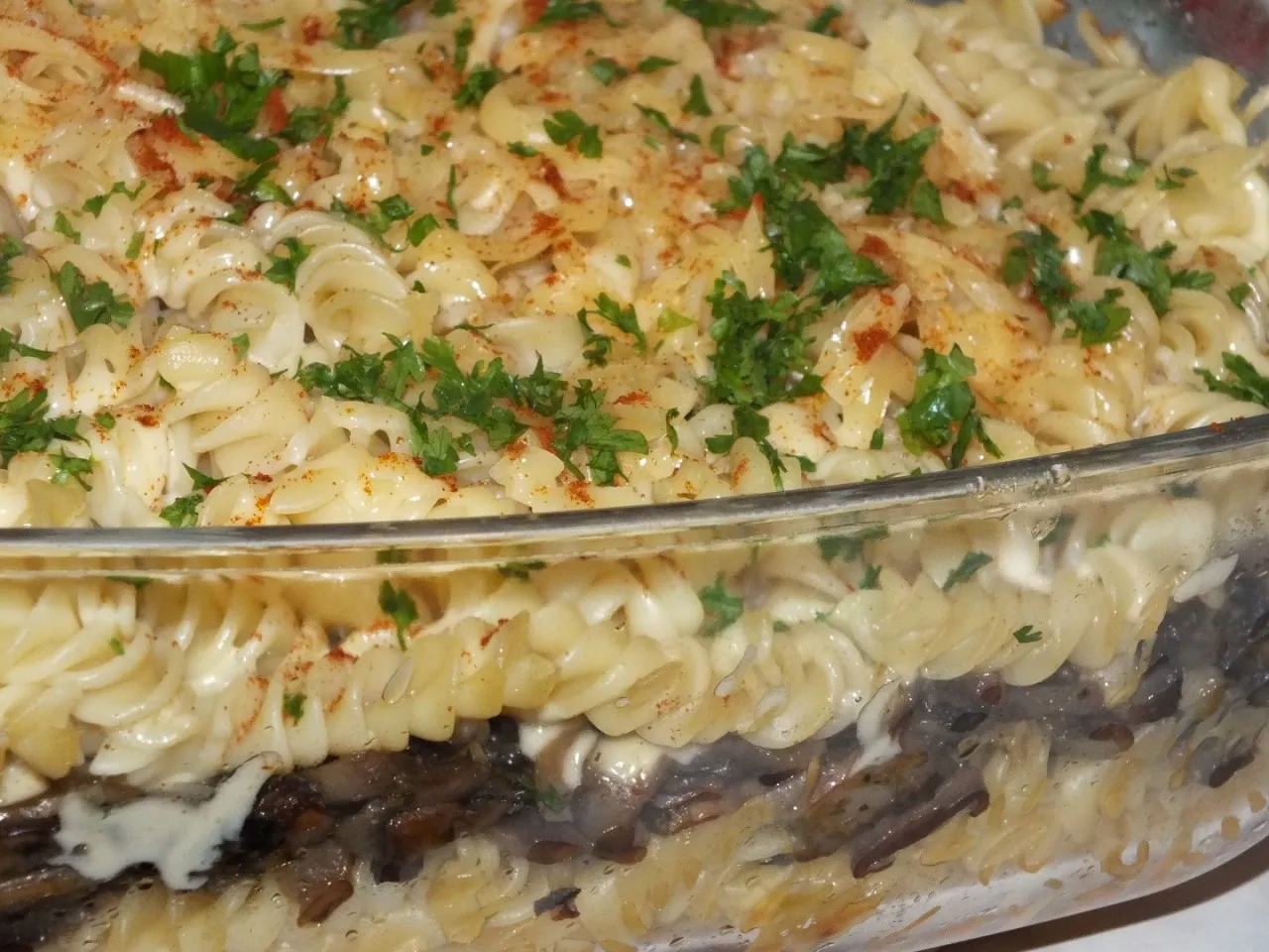 Zapiekanka z makaronu i pieczarek