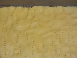 Owocowe ciasto na kruchym cieście z czekoladową pianką - 13