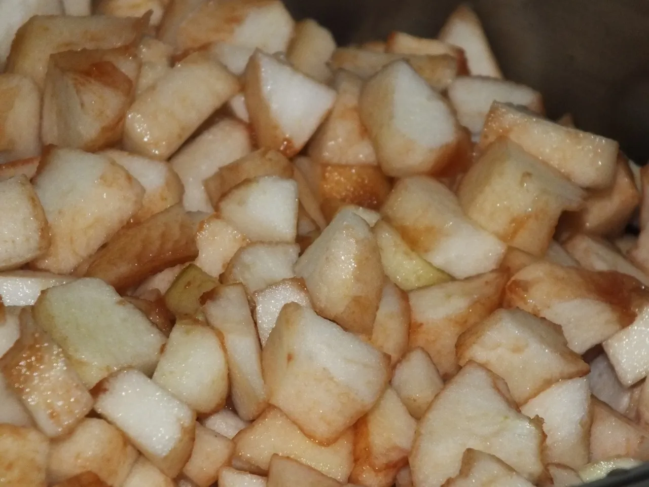 Owocowe ciasto na kruchym cieście z czekoladową pianką