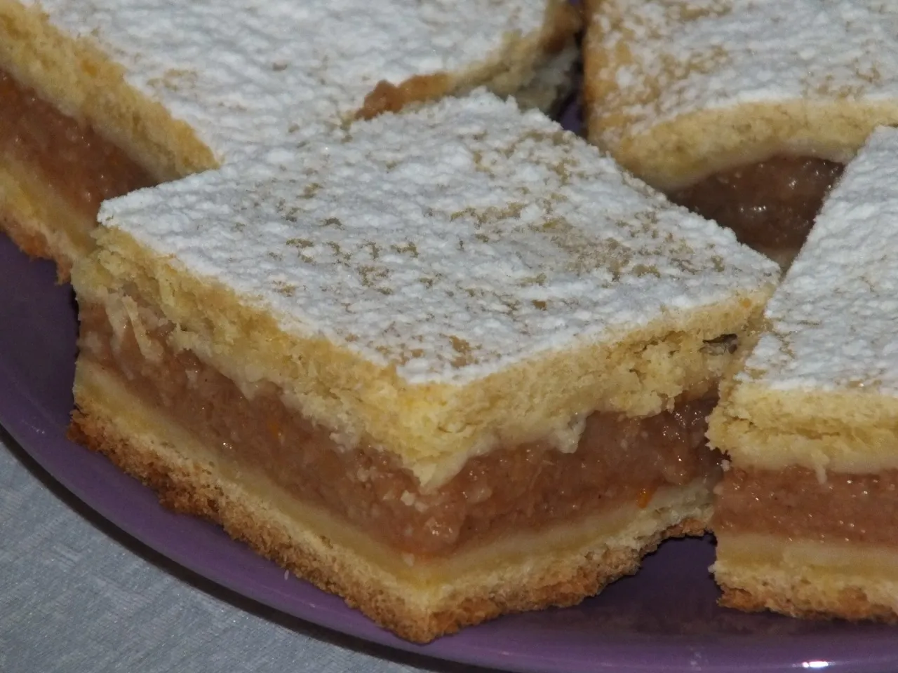 Szarlotka z pomarańczową nutką