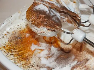 Aromatyczna babka z białek i dyni - 5