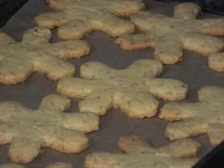 Kruche migdałowe ciasteczka - śnieżynki - 19