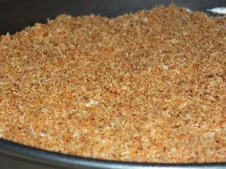 Delikatny sernik na biszkopcie - 9