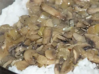Gołąbki z kapusty włoskiej z pieczarkami - 15