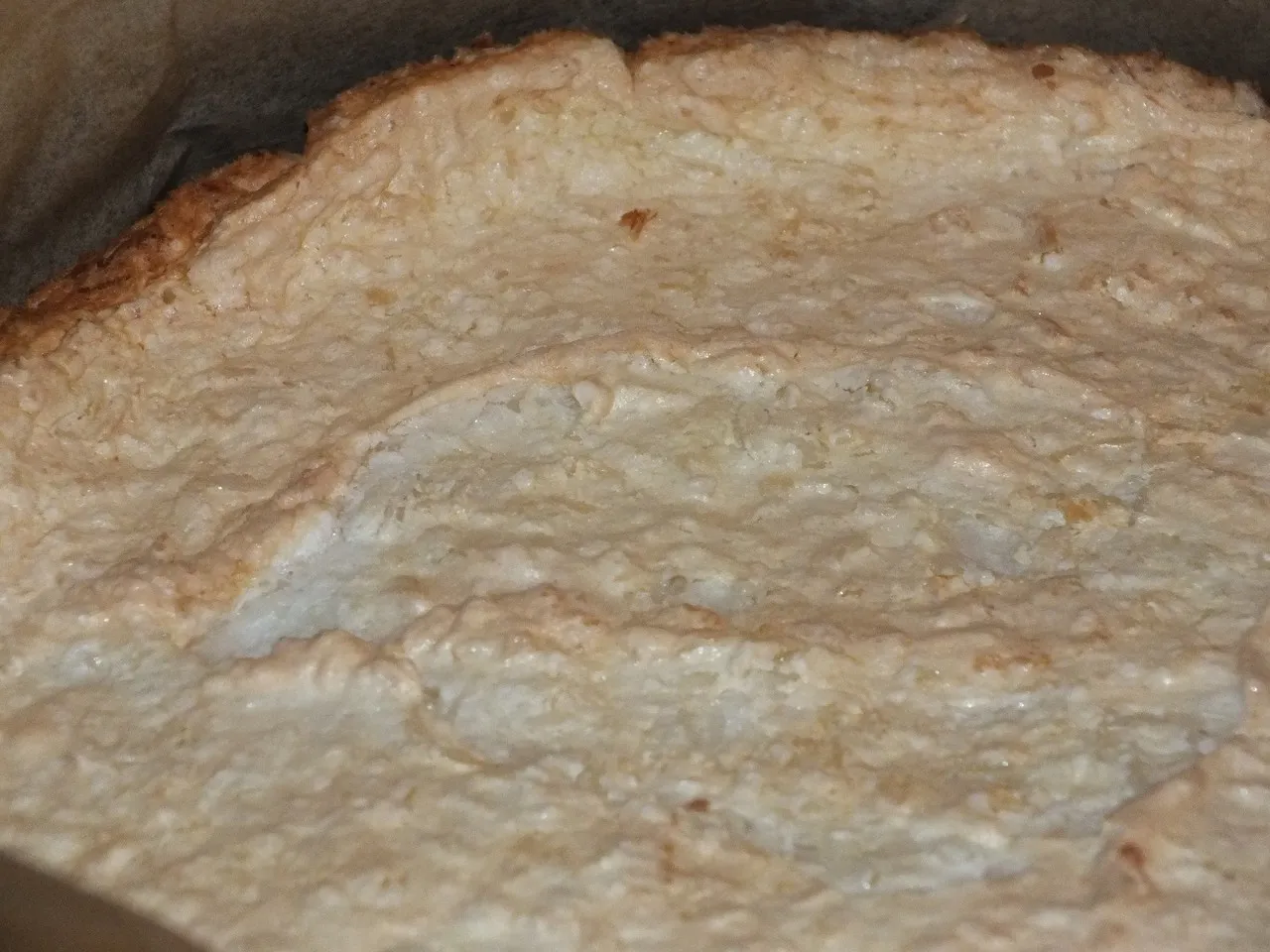 Tort kokosowy z śmietankowo-czekoladową masą