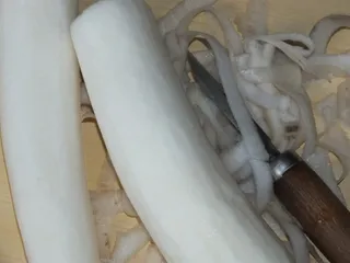 Kolorowa surówka z białej rzodkwi - 4