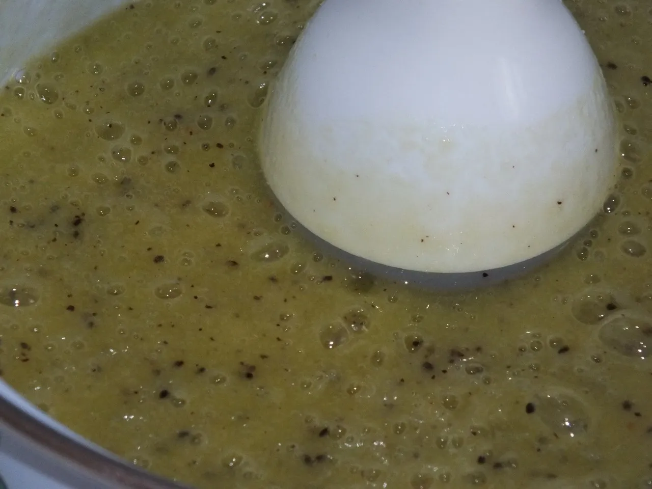 Lekarstwo z kiwi, cytryny i miodu