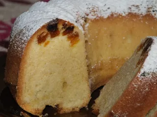 Babka piaskowa z suszonymi morelami - 16