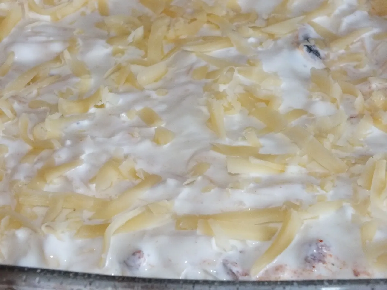 Zapiekanka makaronowa pod śmietankowo-serową pierzynką
