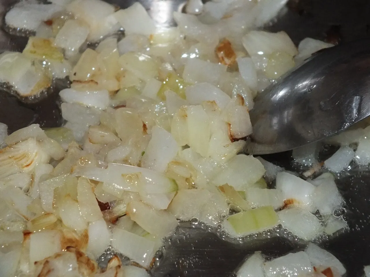 Zapiekanka makaronowa pod śmietankowo-serową pierzynką