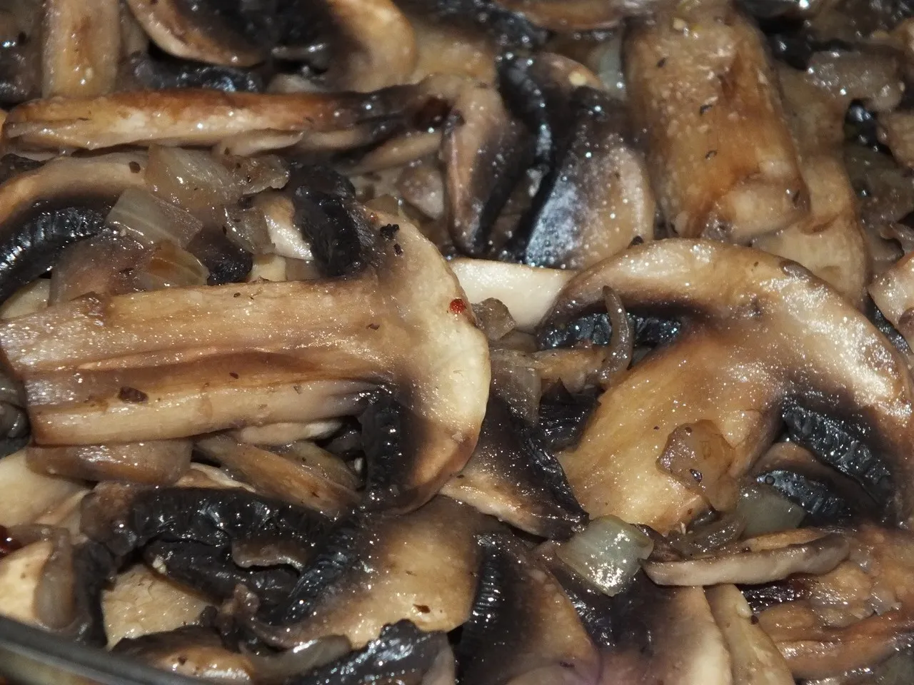 Zapiekanka makaronowa pod śmietankowo-serową pierzynką